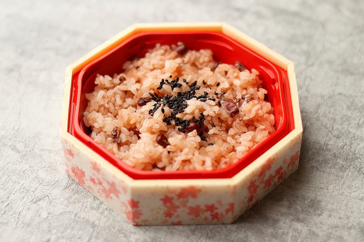 赤飯・季節の混ぜご飯